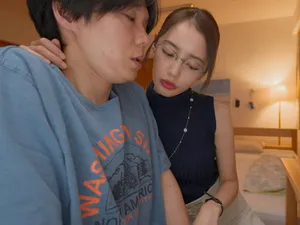 Chị kế hư hỏng penelope kay luôn muốn được thằng em chiều chuộng