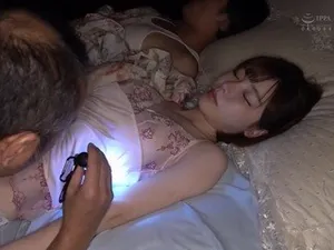 Bị người yêu của quý khủng đâm nát lỗ lồn