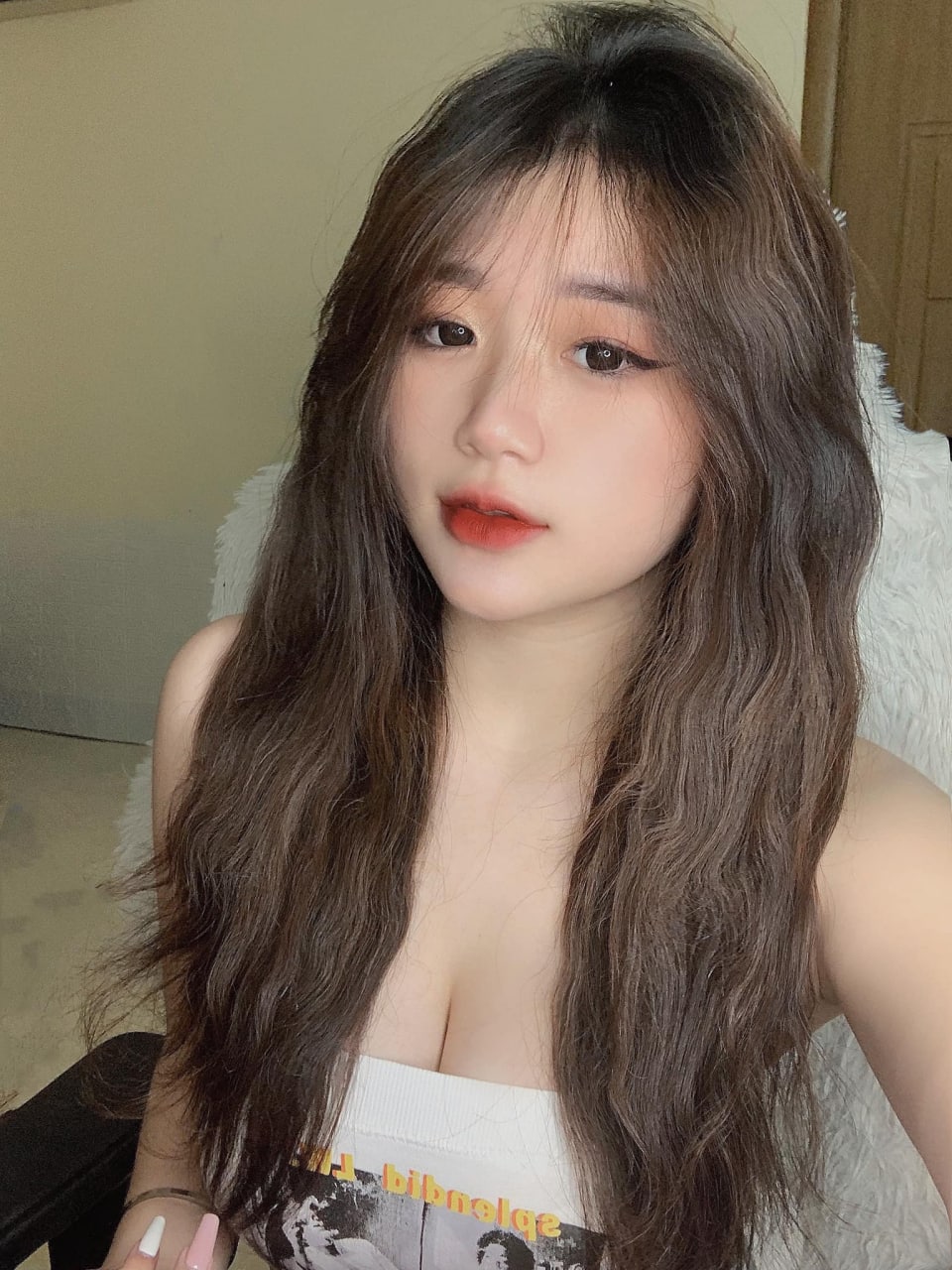 Bố anh xã hiếp luôn vợ của con trai khi bị phát hiện lấy đồ người yêu của con trai thủ dâm